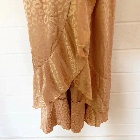 NWT Simplee Midi Animal Print Wrap Asymmetric Dress Size Large in Gold - Picture 13 of 13